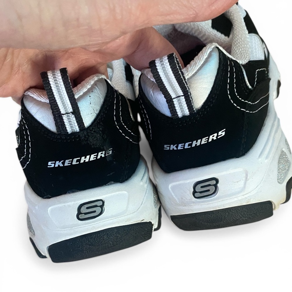 Skechers D'Lites Women's Black White & Pink Memory Foam Sneakers - Picture 7 of 8